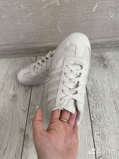 Кроссовки 37 размер
