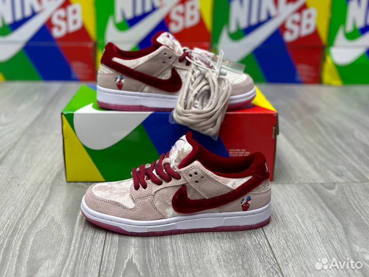 Кроссовки Nike SB Dunk Low Valentine’s Day (36-45)