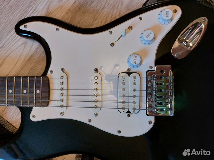 Электрогитара fender squier bullet strat + комбик