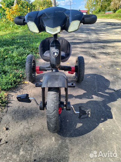 Детский трехколесный велосипед