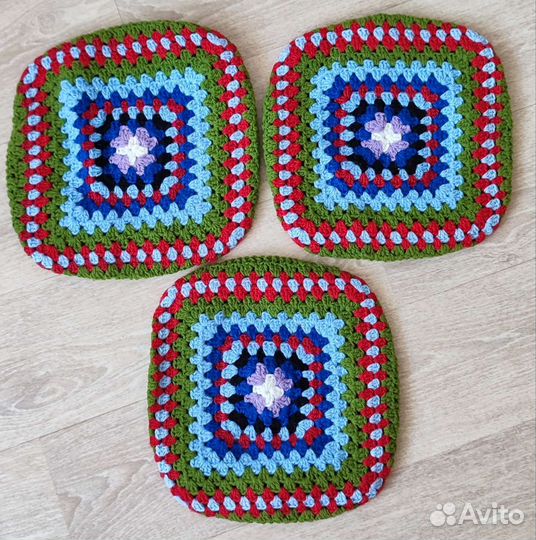 Накидки на табуретки вязаные