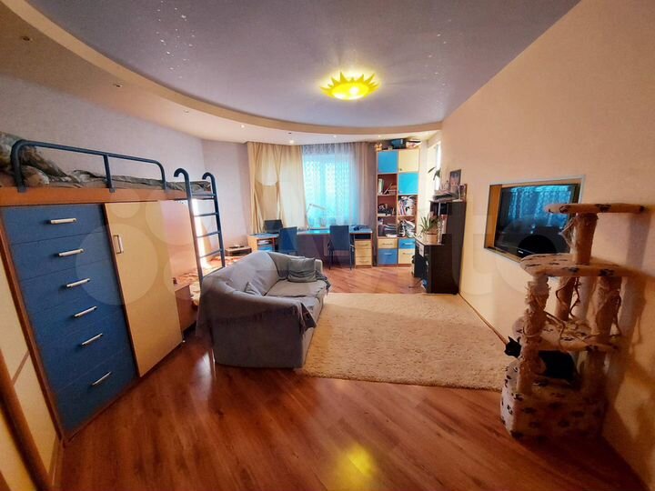 3-к. квартира, 96 м², 5/10 эт.