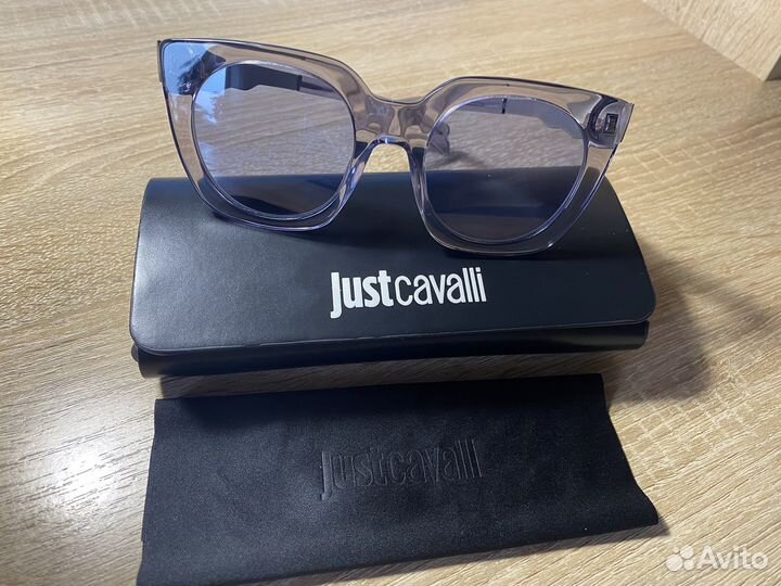 Солнцезащитные очки