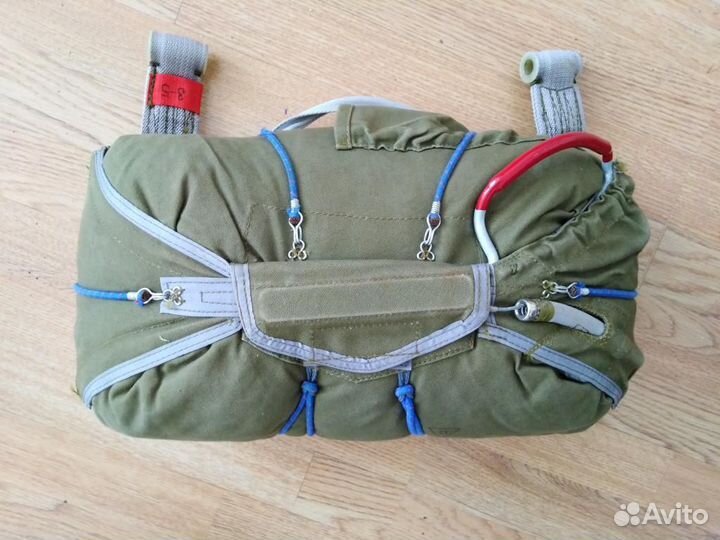 Запасной парашют З-5