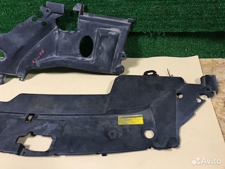 Пластик подкапотный Toyota Avensis AZT250 1AZ-FSE