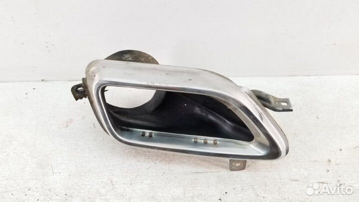 Насадка глушителя задняя правая Hyundai Genesis