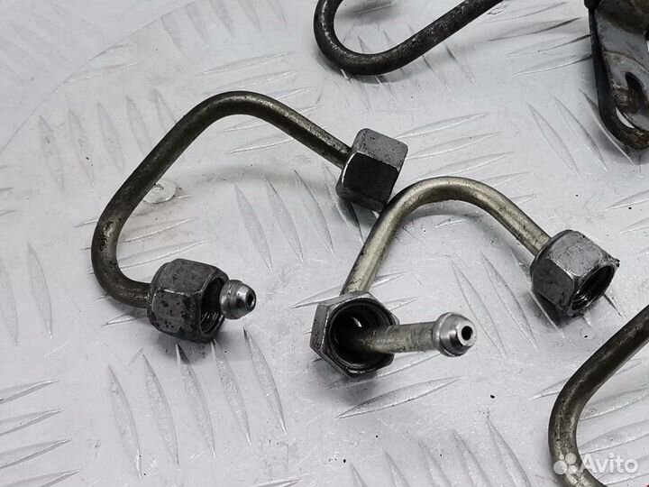 Трубка топливная Renault Scenic 2 2006 8200600509