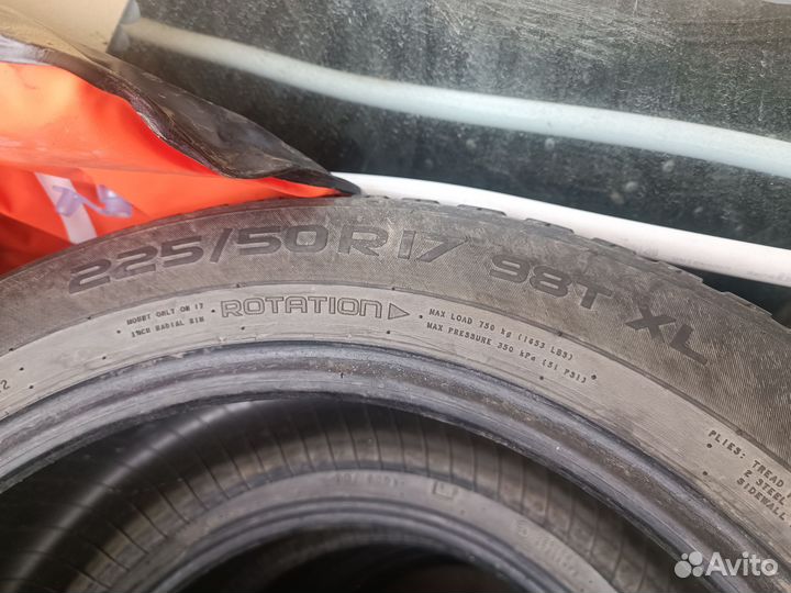 Nokian Tyres Hakkapeliitta 8 225/50 R17 98