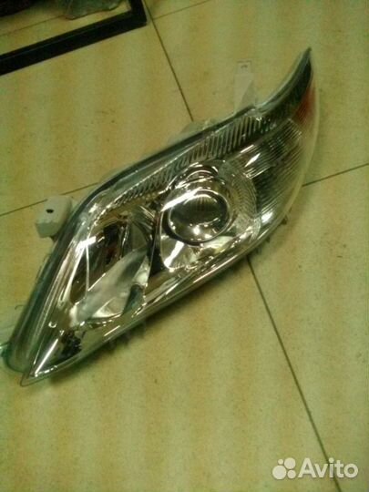 Toyota Camry V40 фара
