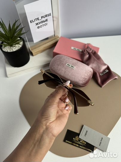 Солнцезащитные очки Miu Miu полный комплект