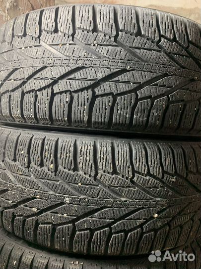 Nokian Tyres Hakkapeliitta R2 SUV 235/60 R17 106R