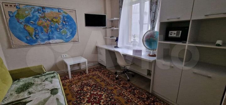 3-к. квартира, 140 м², 1/10 эт.