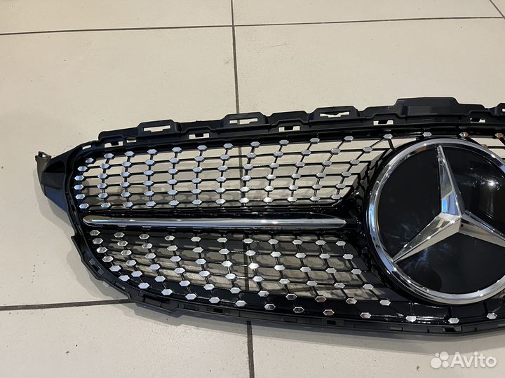 Решетка в бампер Mercedes W205 diamond новая