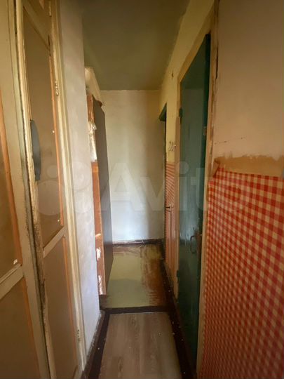 Доля в 2-к. квартире, 44 м², 3/5 эт.