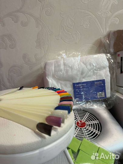 Для наращивания ногтей