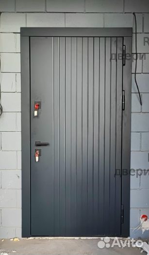 Входная металлическая дверь для квартиры