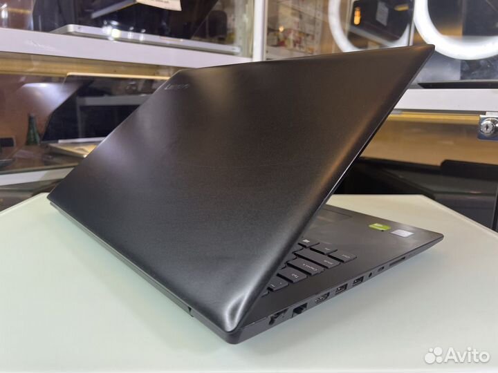 Ноутбук Lenovo i3/8Gb/SSD 500Gb/MX 150-2Gb FullHD