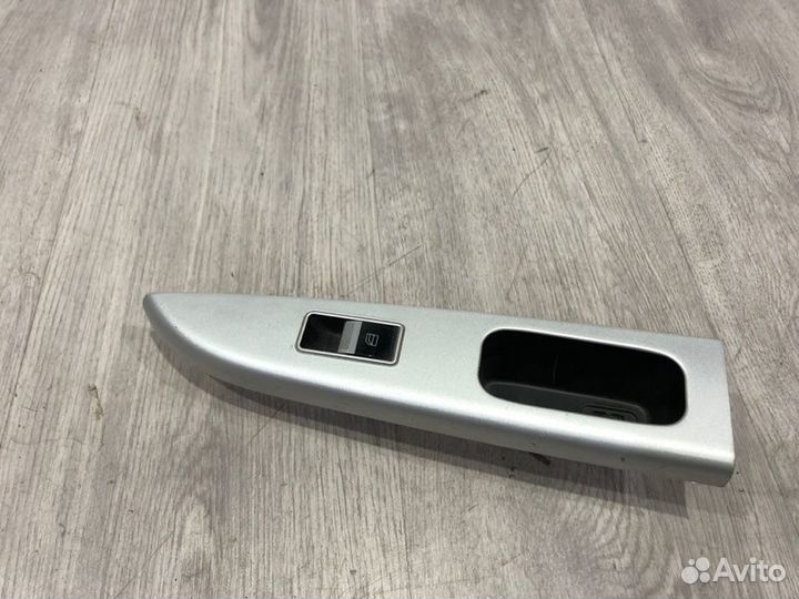 Кнопка стеклоподьёмника задняя правая Lifan Solano