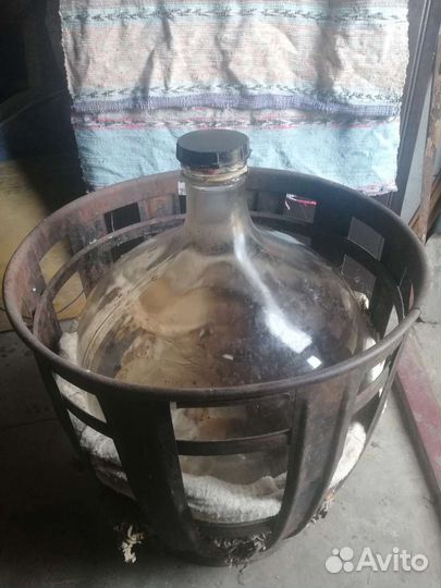 Бутыль винная стеклянная 60 л СССР