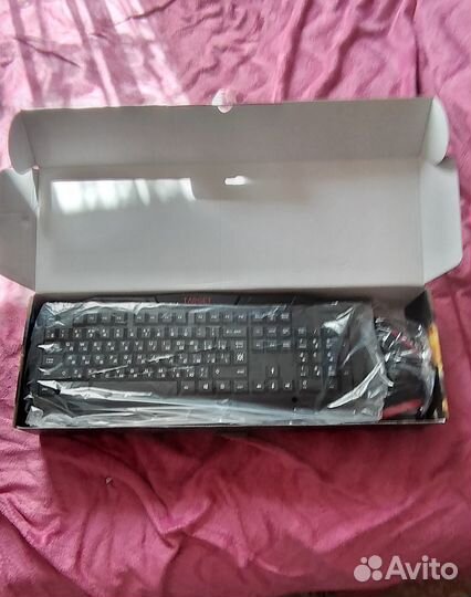 Игровой набор клавиатура + мышь+коврик+гарнитура