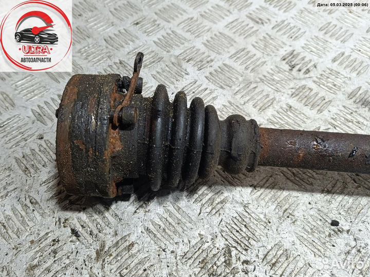 Полуось передняя левая б/у Audi 80 B3 (1987-1992)