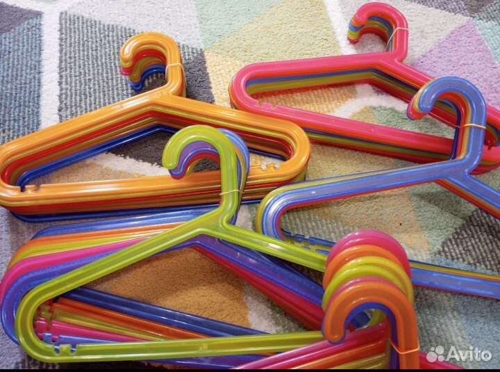 Вешалки плечики IKEA детские