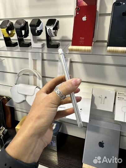 iPhone 8, 256 ГБ