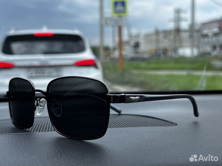 Солнцезащитные очки с поляризацией