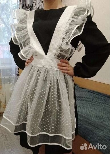 Белый школьный фартук