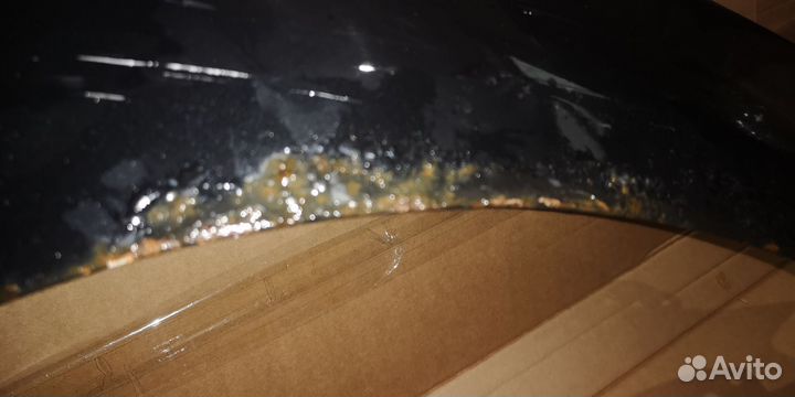 Крыло переднее правое