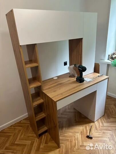 Стол компьютерный