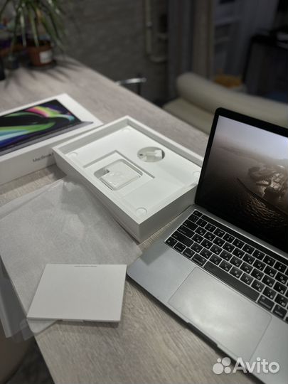 Apple MacBook Pro 13 M1 8gb 256gb