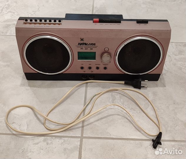 Радиоприемник Лира Р П 231-3М