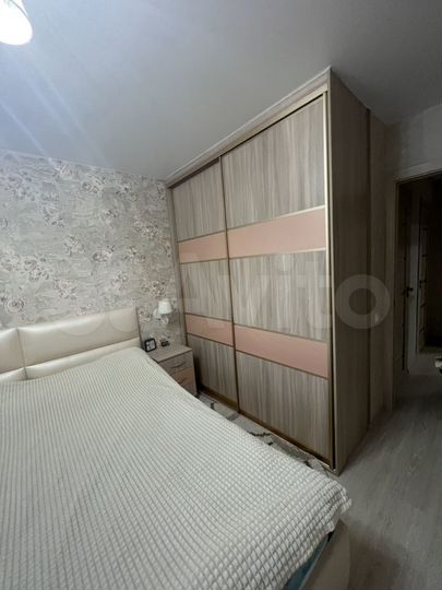 3-к. квартира, 63 м², 3/9 эт.