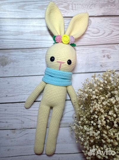 Вязанный заяц амигуруми
