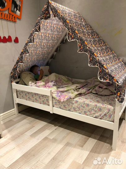 Кровать машинка