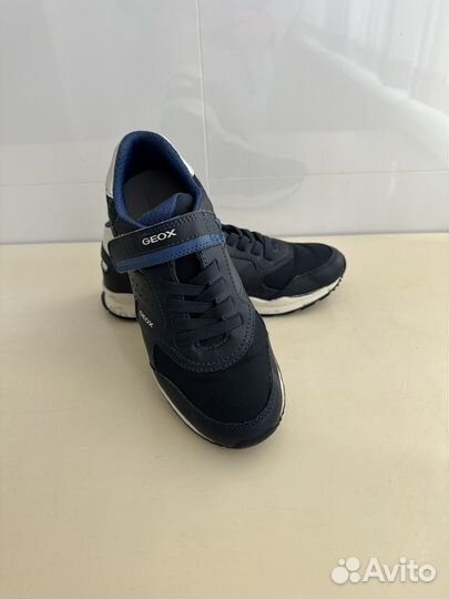 Кроссовки Geox