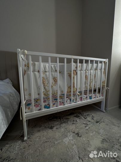 Детская кроватка новая с матрасом