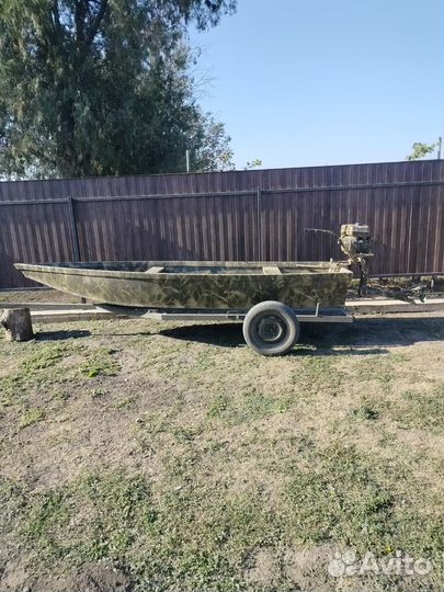 Лодка болотоход