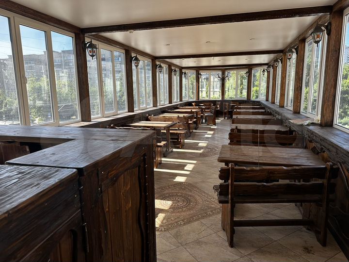 Здание, 246 м²