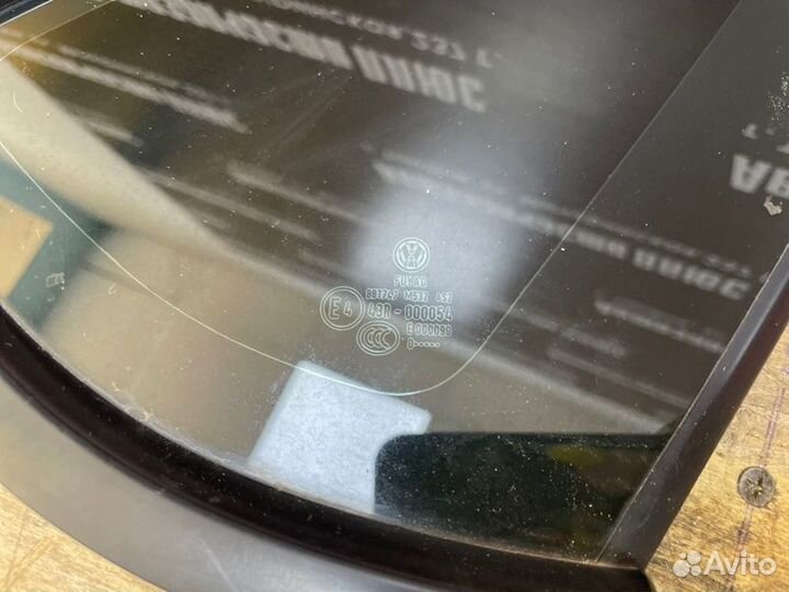 Форточка кузова задняя правая Volkswagen Polo