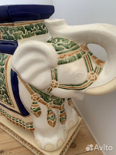Статуэтка фарфор