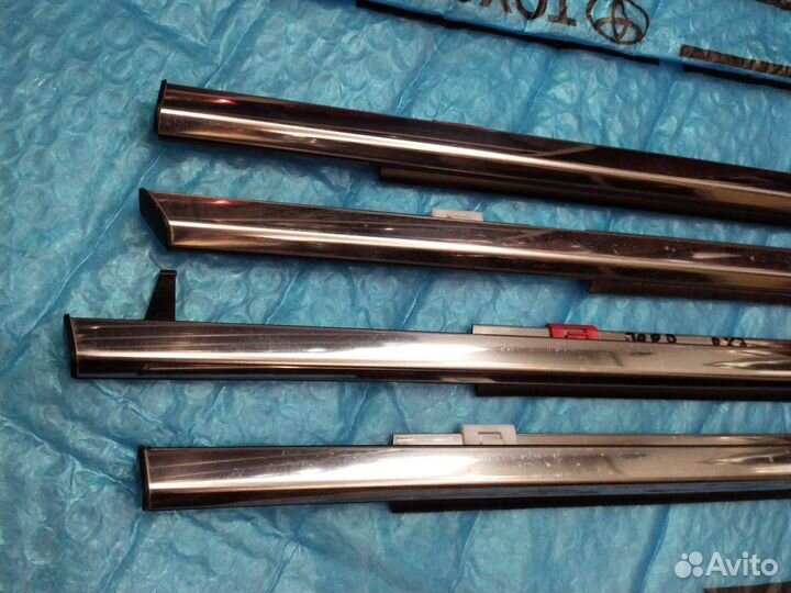 Молдинг стекла двери Lexus Rx (3) 2009-2015