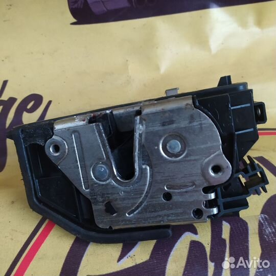 Bmw e60 замок двери передний левый