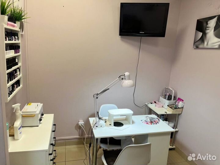 Аренда место для маникюра