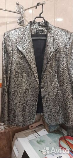 Пиджак женский