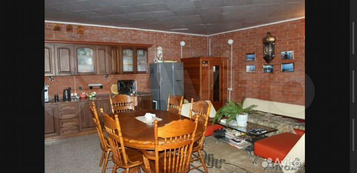 Дом 212 м² на участке 15 сот.