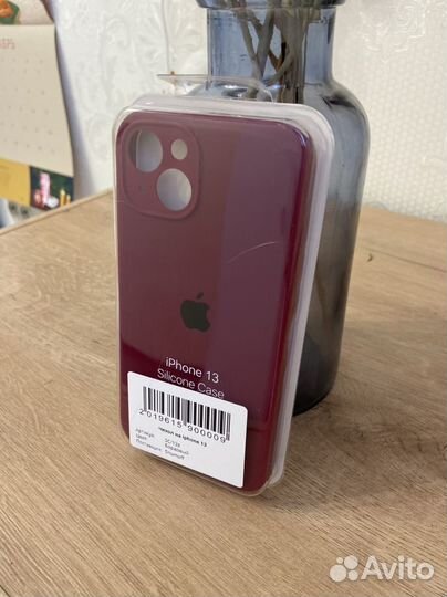 Чехол на iPhone 13