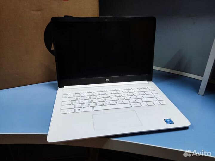 Новый 4х ядерный ноутбук HP intel/SSD/IPS 14/DDR4