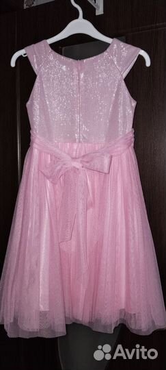 Платье нарядное на девочку 128